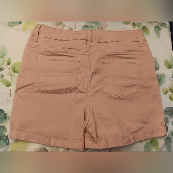 Time and Tru pink jean shorts women's size medium - Picture 2 of 5